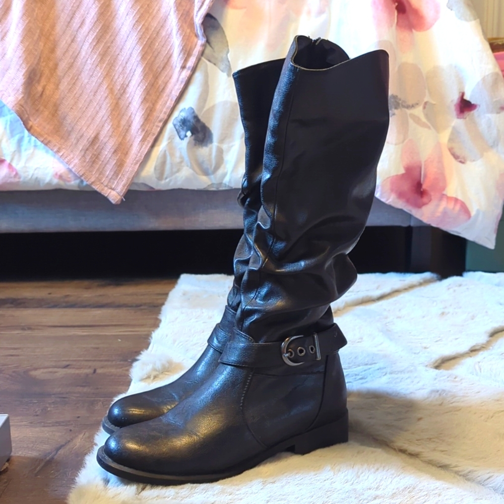 Black Boots
